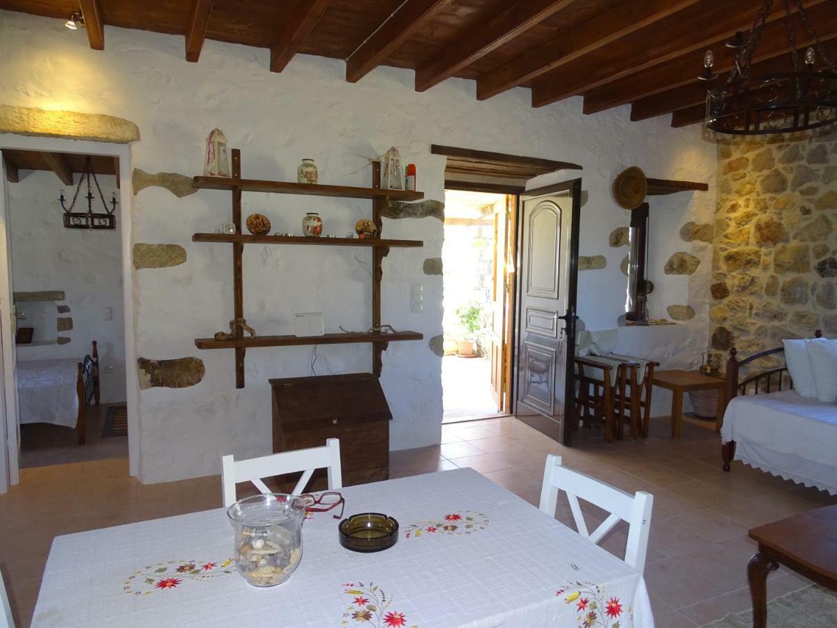 Villa Chris House Sapsila Esterno foto