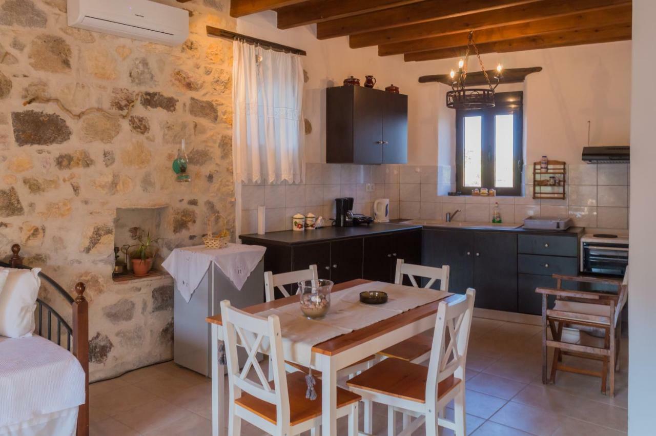 Villa Chris House Sapsila Esterno foto