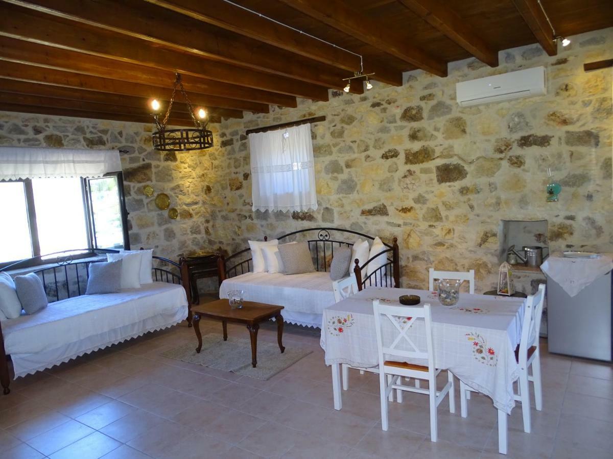 Villa Chris House Sapsila Esterno foto